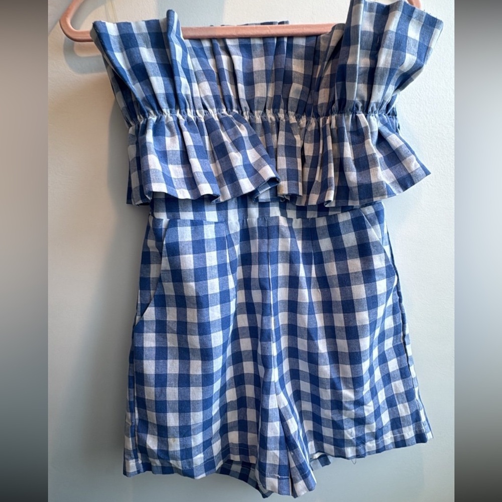 Entro Brand Blue and White Gingam Romper Size Small